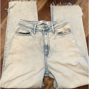 Hollister Ladies jeans